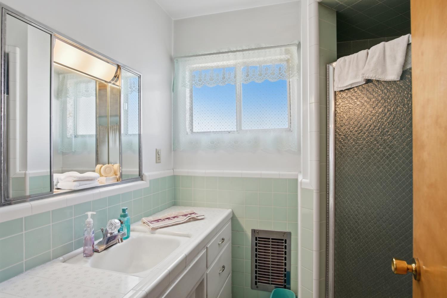 913 Reno Avenue Modesto, CA 95351 - Photo 22 of 52