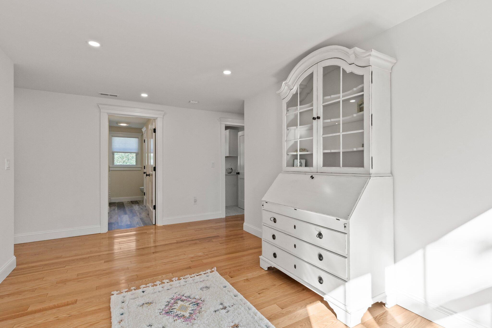 12 Jonathan Lane Sandwich, MA 02563 - Photo 38 of 57 35 Office area