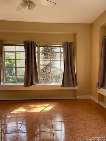 a view of empty room with window
