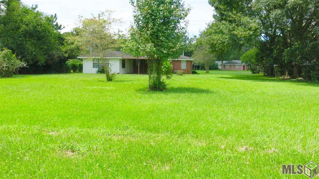 536 Staring Lane Baton Rouge, LA 70810 - Photo 6 of 21 Huge Back Yard!
