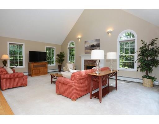 51 Smith Road Northborough, MA 01532 - Photo 6 of 37 Gallery Image 6