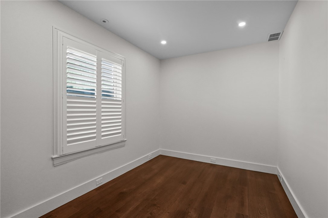 8 Cross Street, Unit 2 Newport, RI 02840 - Photo 13 of 30