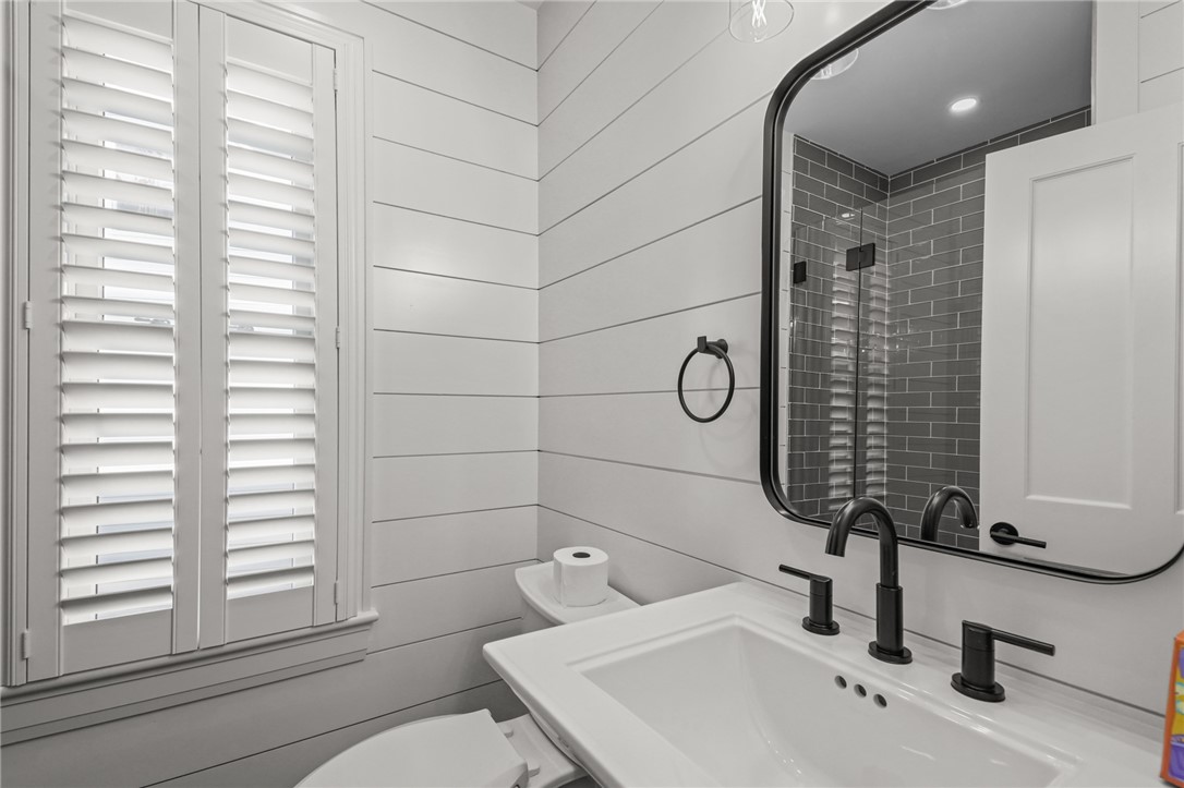 8 Cross Street, Unit 2 Newport, RI 02840 - Photo 16 of 30