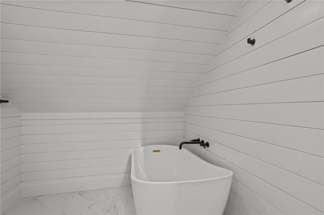 8 Cross Street, Unit 2 Newport, RI 02840 - Photo 26 of 30