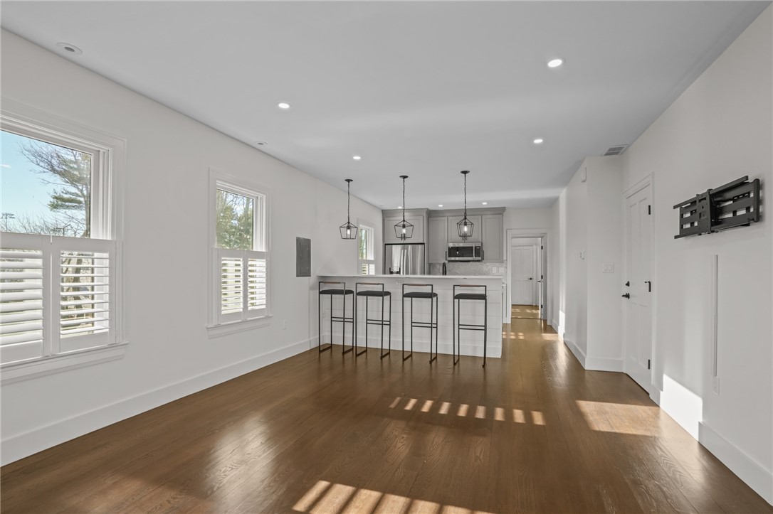 8 Cross Street, Unit 2 Newport, RI 02840 - Photo 5 of 30