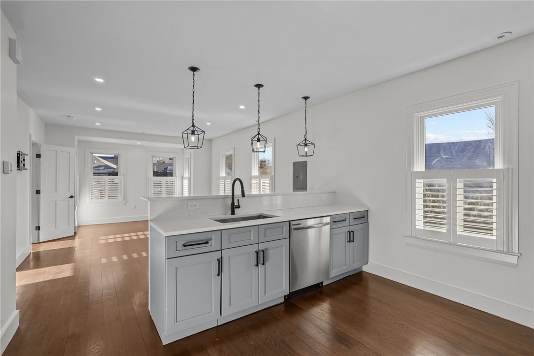 8 Cross Street, Unit 2 Newport, RI 02840 - Photo 8 of 30