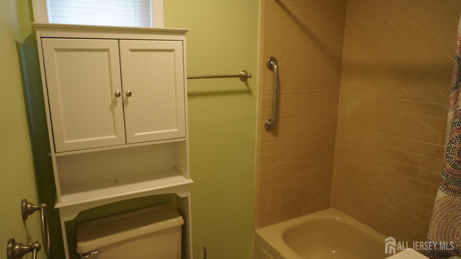 74 Warner Street Fords, NJ 08863 - Photo 7 of 15