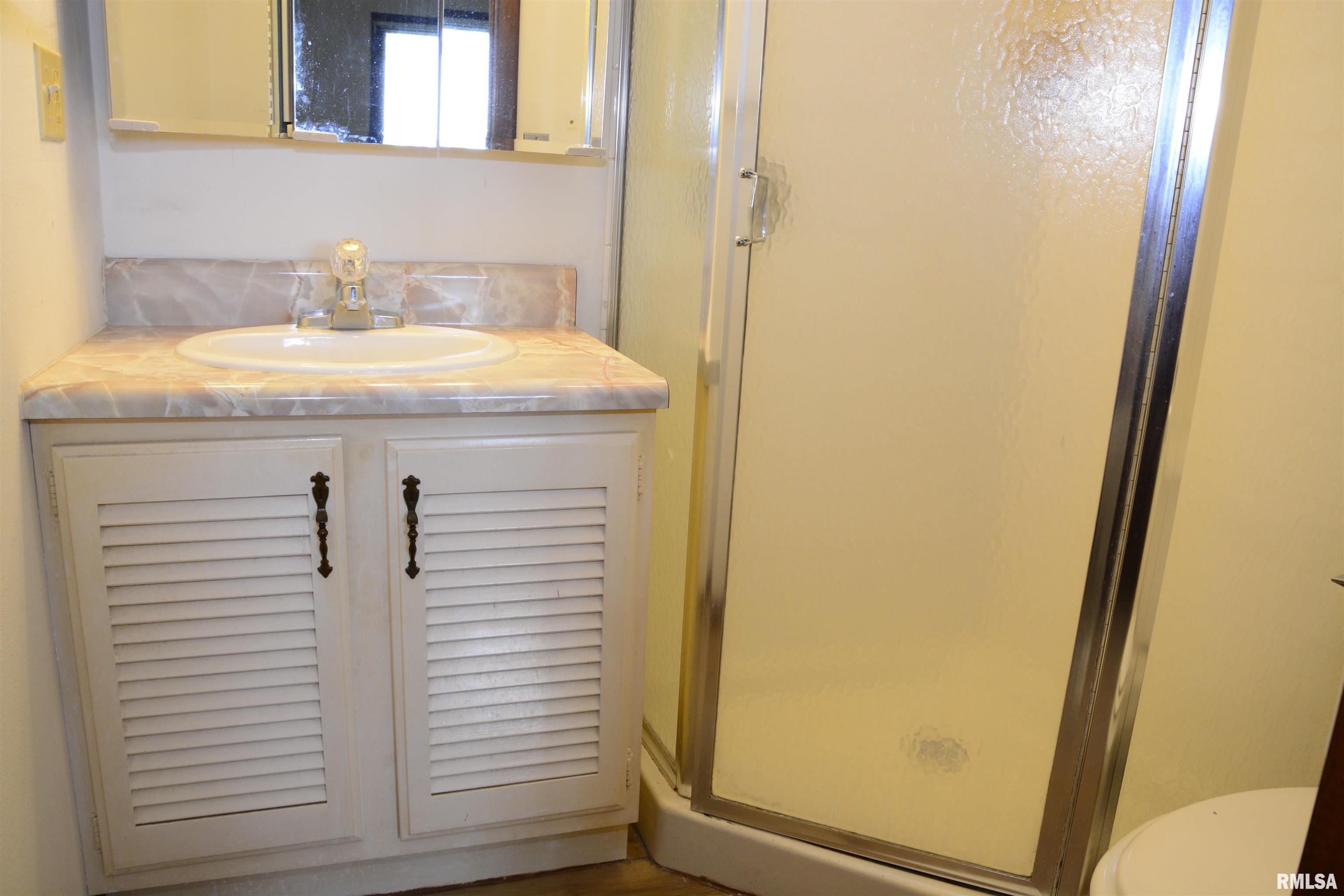 1220 Maple Avenue Macomb, IL 61455 - Photo 14 of 20