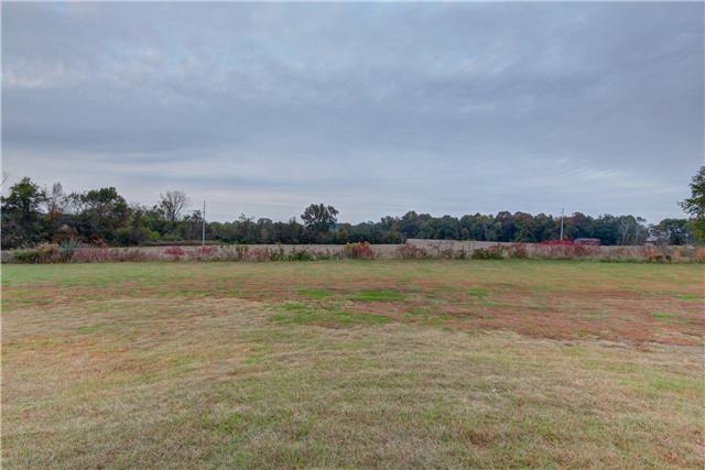 2961 Norfleet Road Adams, TN 37010 - Photo 17 of 19 Gallery Image 17