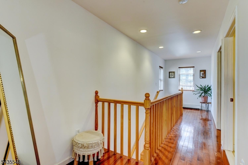 11 Mt Crest Road Oak Ridge, NJ 07438 - Photo 25 of 36