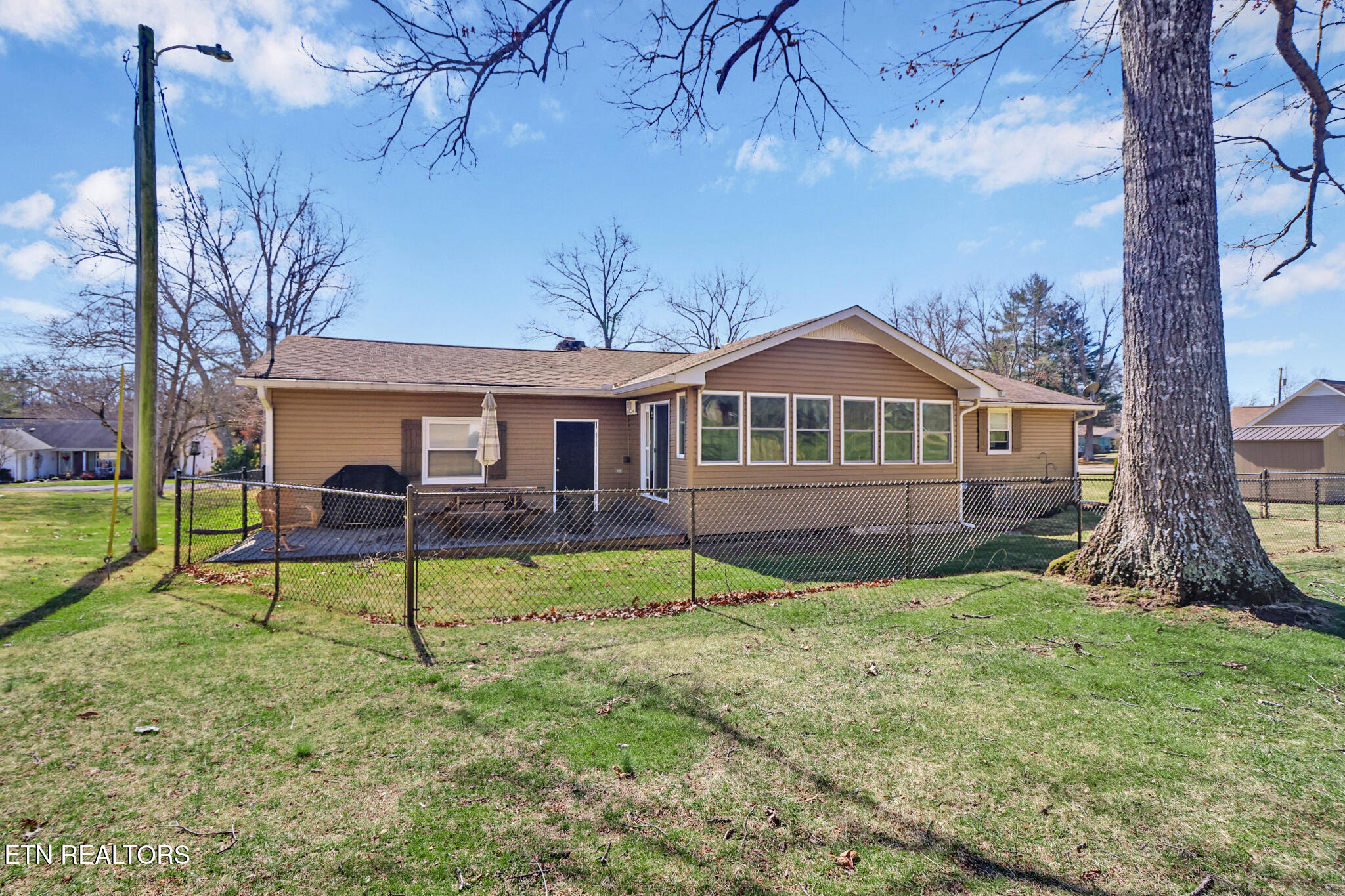 1024 Ridley Drive Crossville, TN 38572 - Photo 12 of 44 Back of Home