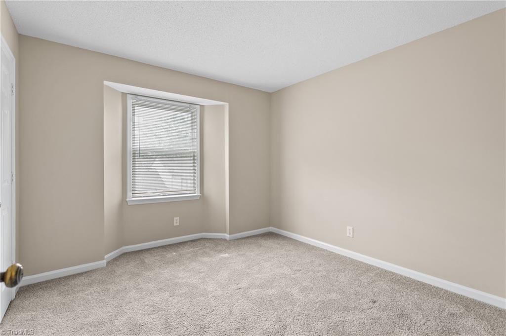 3109 Darden Road, Unit F Greensboro, NC 27407 - Photo 11 of 23 second bedroom