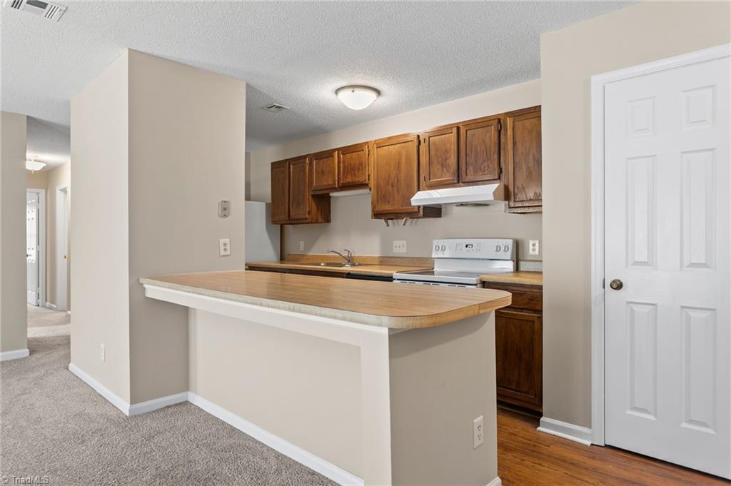 3109 Darden Road, Unit F Greensboro, NC 27407 - Photo 7 of 23 Open Living