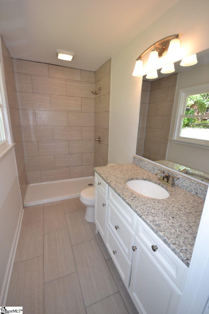 302 New Perry Road Greenville, SC 29617 - Photo 14 of 17 Gallery Image 14