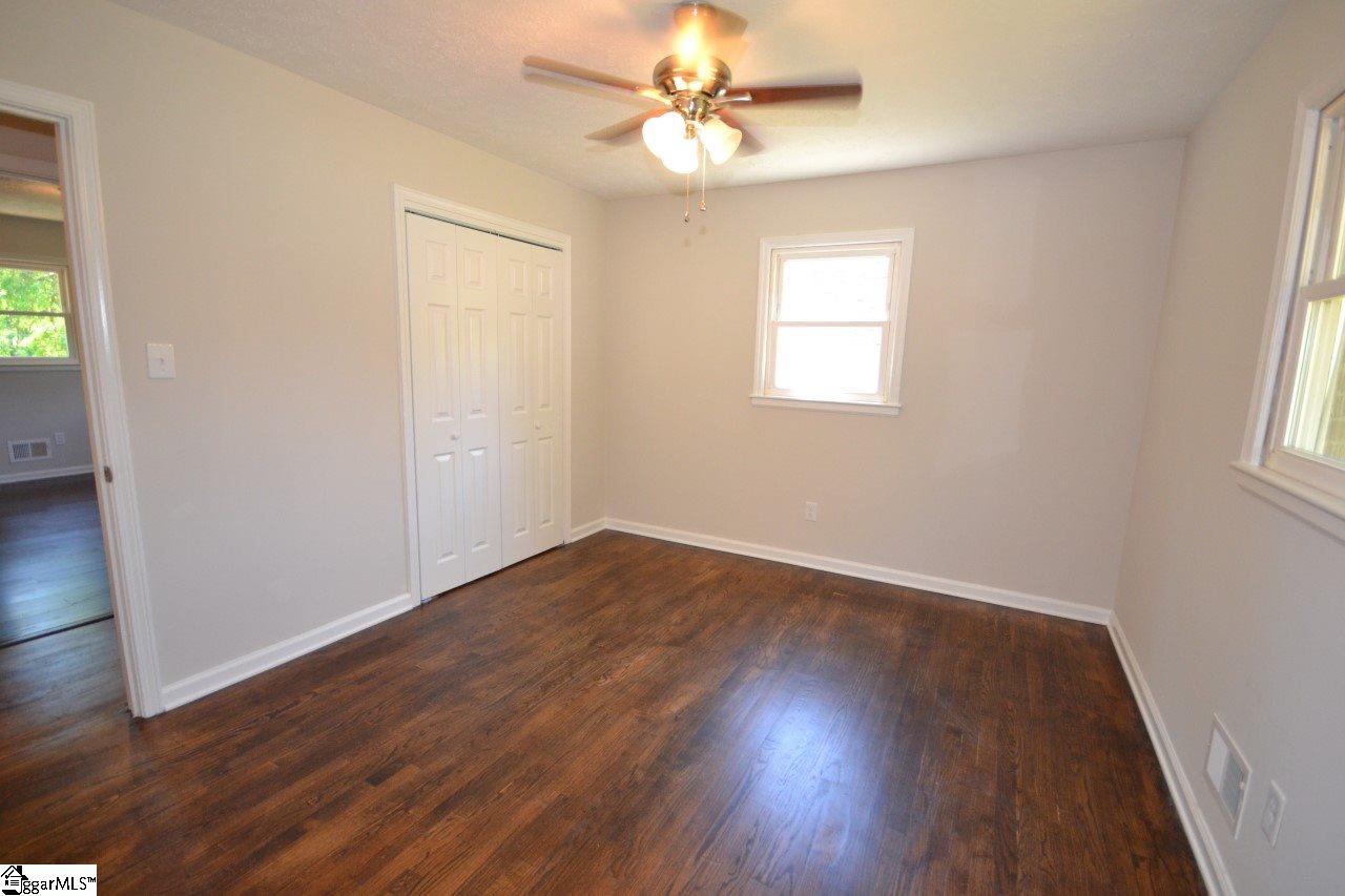 302 New Perry Road Greenville, SC 29617 - Photo 15 of 17 Gallery Image 15