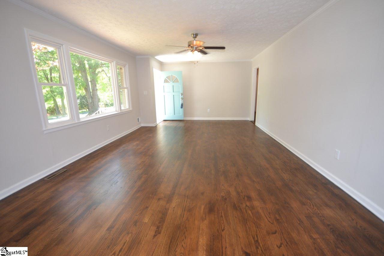 302 New Perry Road Greenville, SC 29617 - Photo 4 of 17 Gallery Image 4