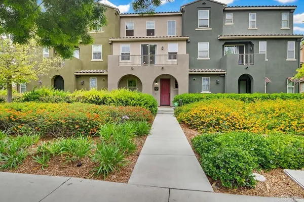 $795,000 | 1876 Champange Court, Unit 6, Chula Vista, CA 91913
