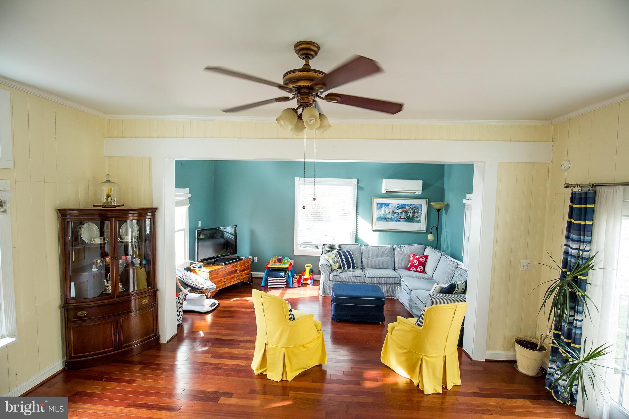 9044 Sudley Road Manassas, VA 20110 - Photo 10 of 19 Family Room