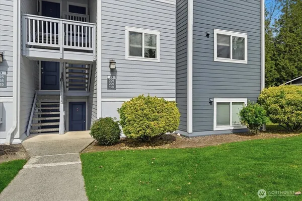 $385,000 | 14006 Northeast 181st Place, Unit B106, Woodinville, WA 98072