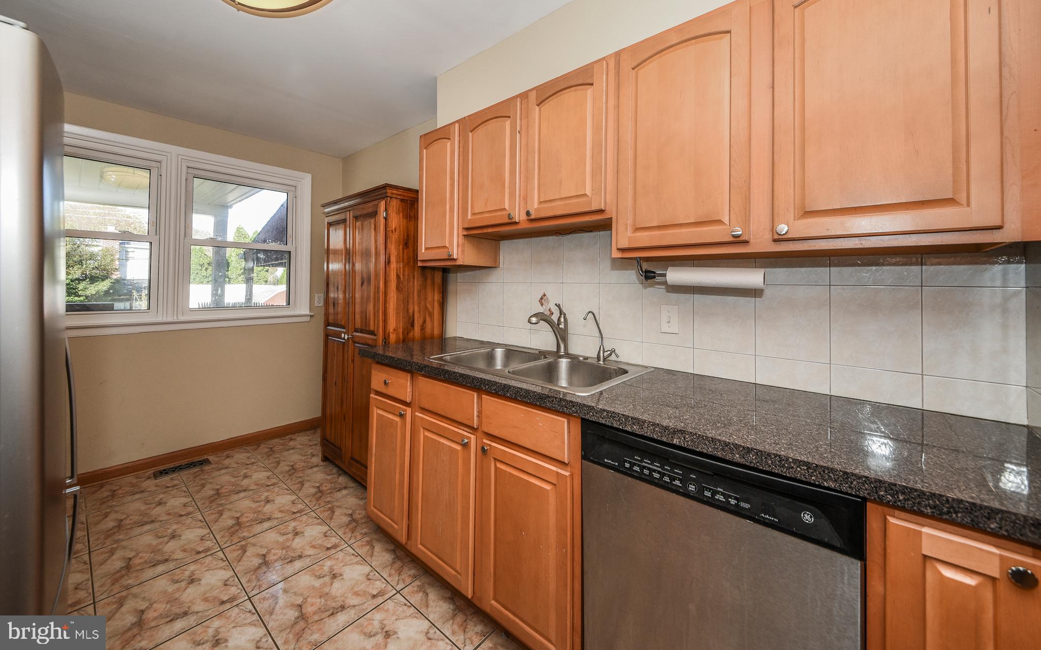 1418 Hallman Road Abington, PA 19001 - Photo 15 of 27 Kitchen