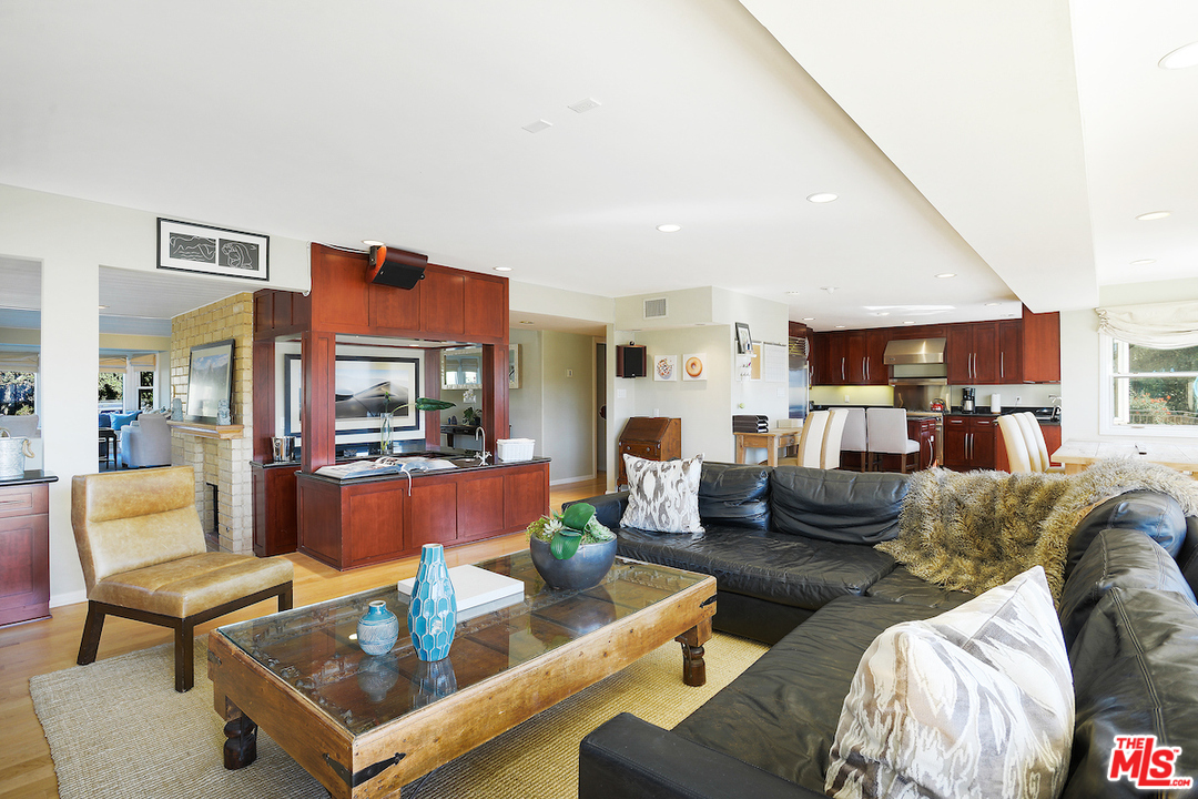 9690 Moorgate Road Beverly Hills, CA 90210 - Photo 18 of 54 Gallery Image 18