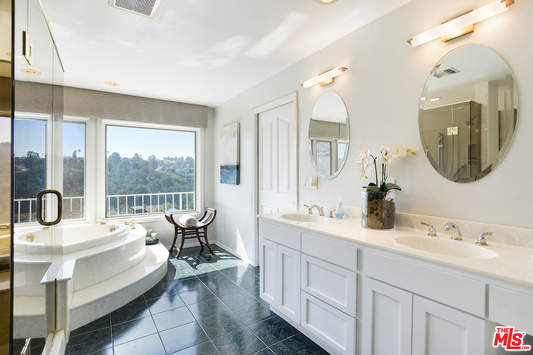 9690 Moorgate Road Beverly Hills, CA 90210 - Photo 35 of 54 Gallery Image 35