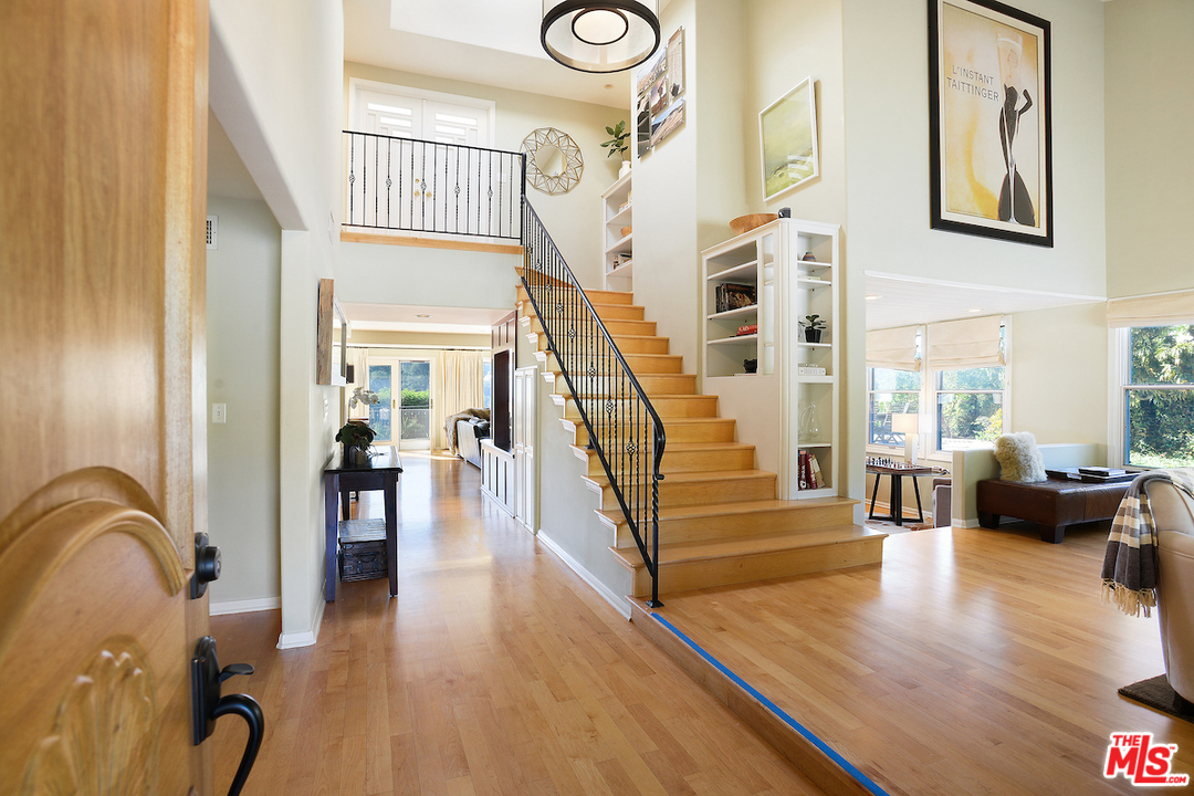 9690 Moorgate Road Beverly Hills, CA 90210 - Photo 8 of 54 Gallery Image 8