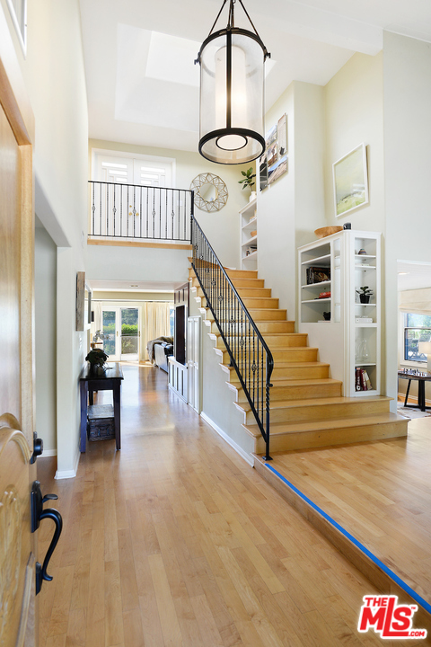 9690 Moorgate Road Beverly Hills, CA 90210 - Photo 9 of 54 Gallery Image 9