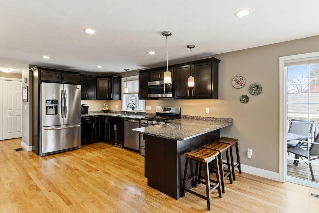 54 Bay State Road Tewksbury, MA 01876 - Photo 10 of 33 Gallery Image 10