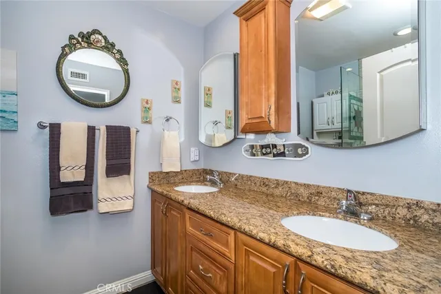 $574,900 | 26457 Oak Highland Drive, Newhall, CA 91321