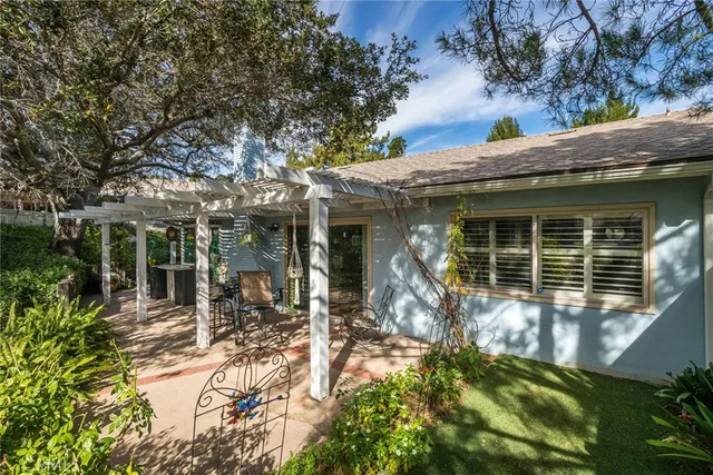 $574,900 | 26457 Oak Highland Drive, Newhall, CA 91321