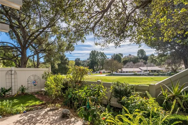 $574,900 | 26457 Oak Highland Drive, Newhall, CA 91321