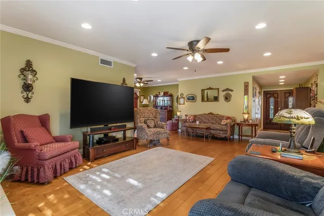 $574,900 | 26457 Oak Highland Drive, Newhall, CA 91321