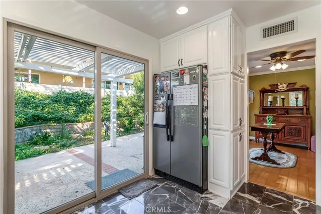 $574,900 | 26457 Oak Highland Drive, Newhall, CA 91321