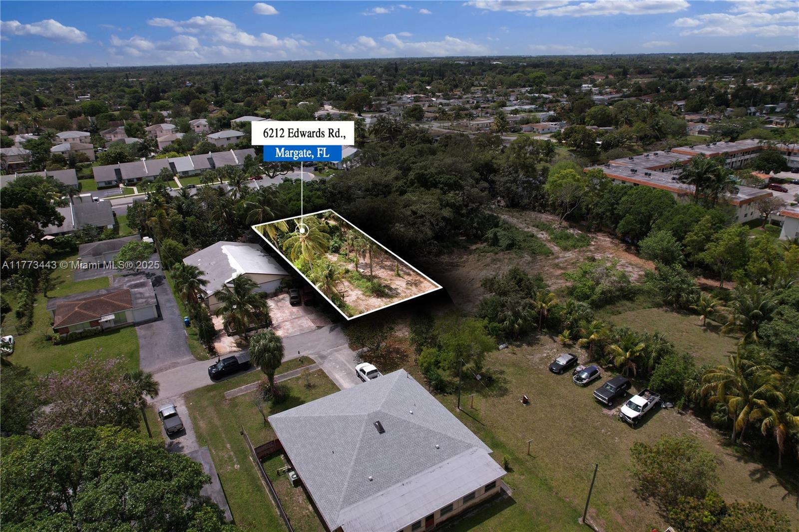 6212 Edwards Road Pompano Beach, FL 33063 - Photo 4 of 8 Gallery Image 4