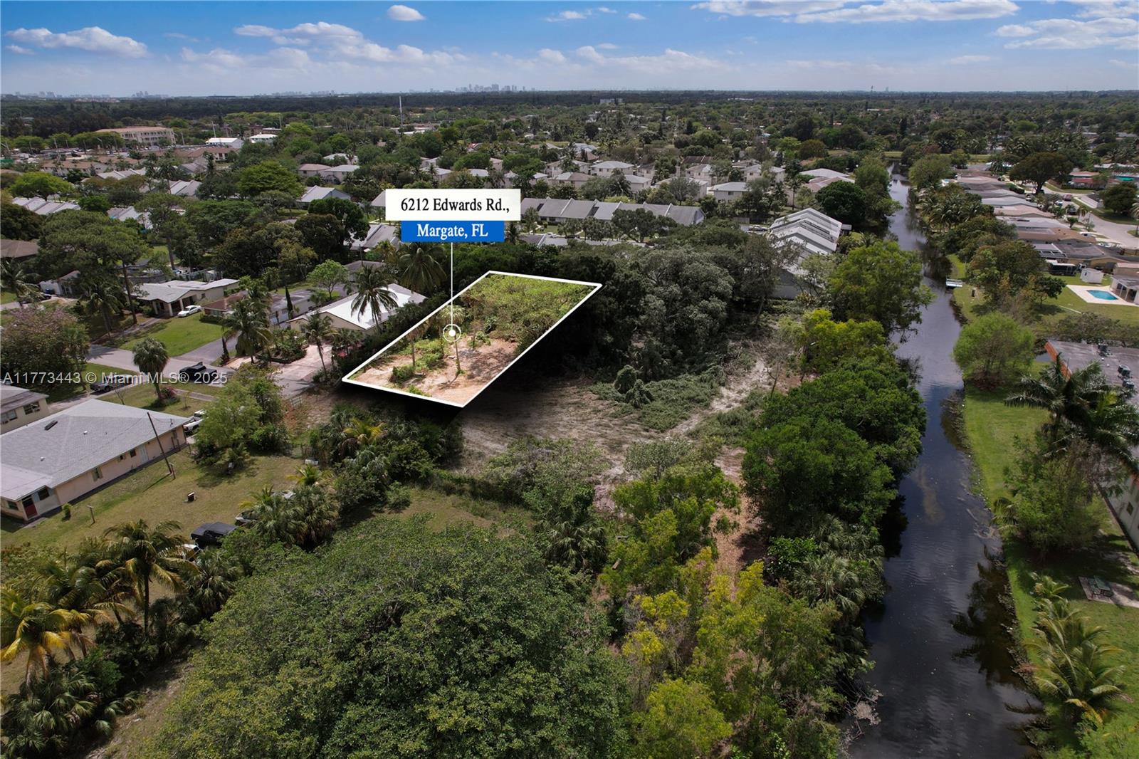 6212 Edwards Road Pompano Beach, FL 33063 - Photo 5 of 8 Gallery Image 5
