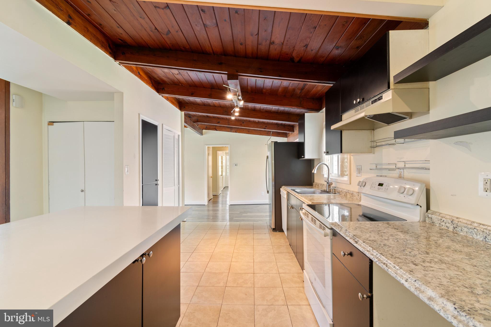 3026 Cedar Hill Road Falls Church, VA 22042 - Photo 13 of 41