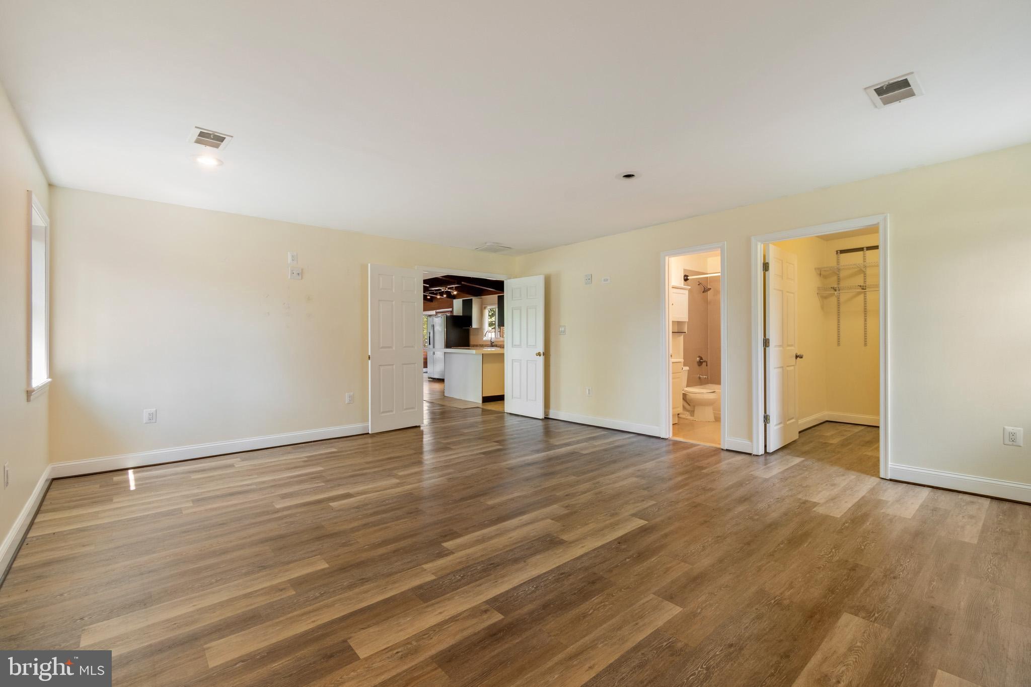 3026 Cedar Hill Road Falls Church, VA 22042 - Photo 21 of 41