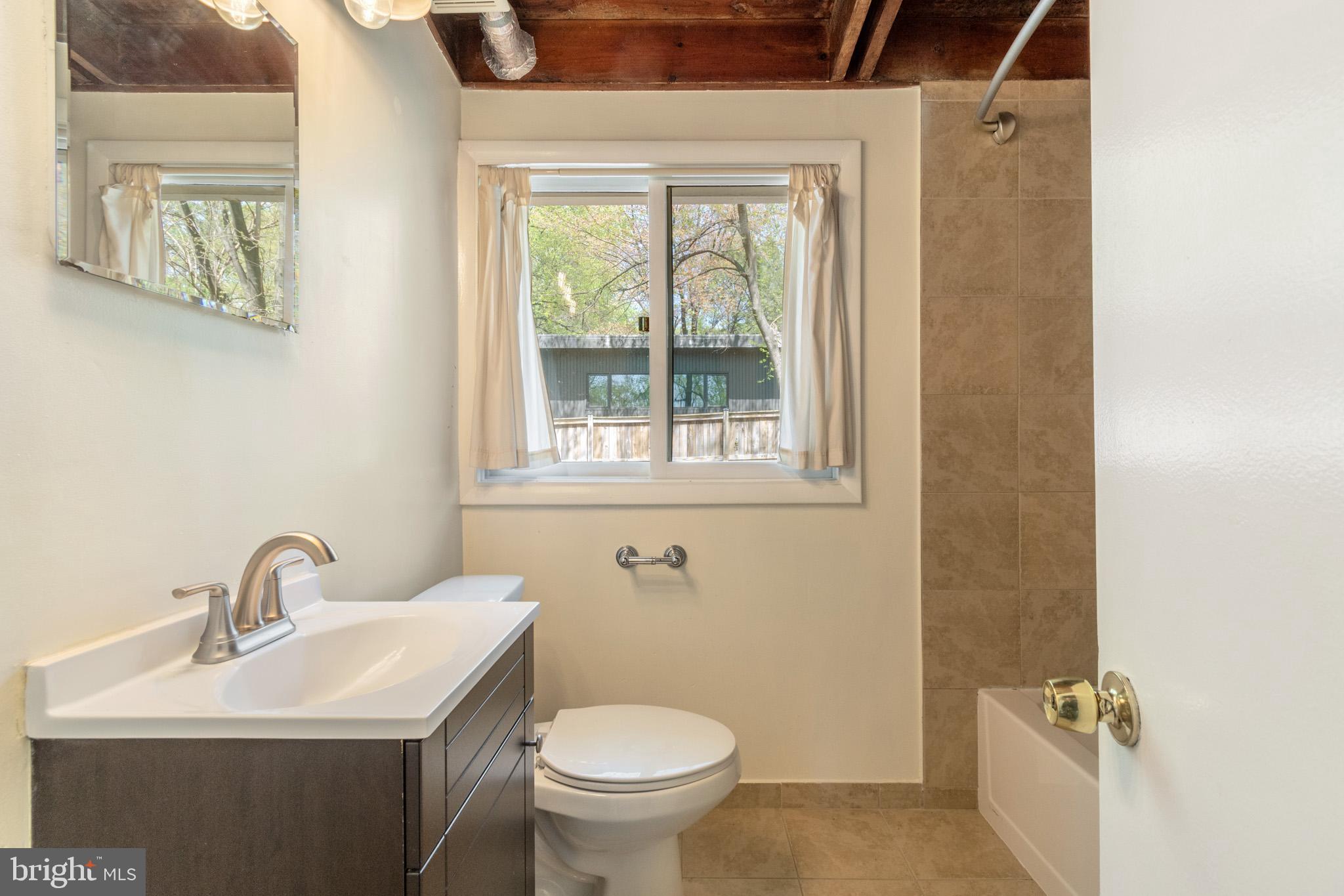 3026 Cedar Hill Road Falls Church, VA 22042 - Photo 32 of 41