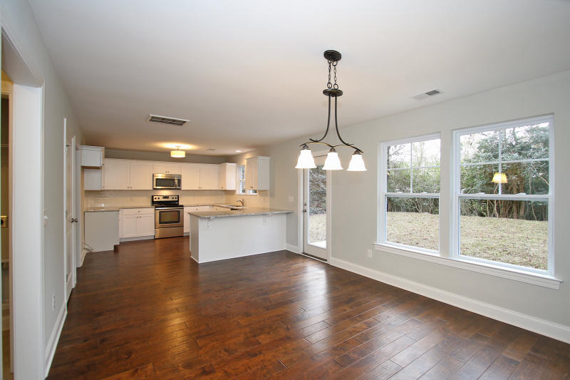3382 Berryhill Road Johns Island, SC 29455 - Photo 14 of 37 1934 Everett St (28)0028