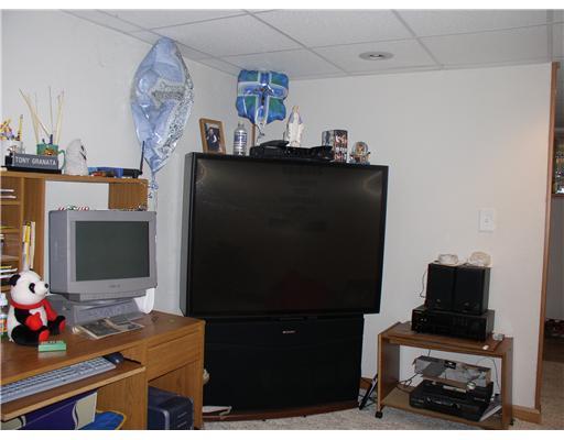 252 Reed Street Lower Burrell, PA 15068 - Photo 12 of 16 Den/Family/Great Room.