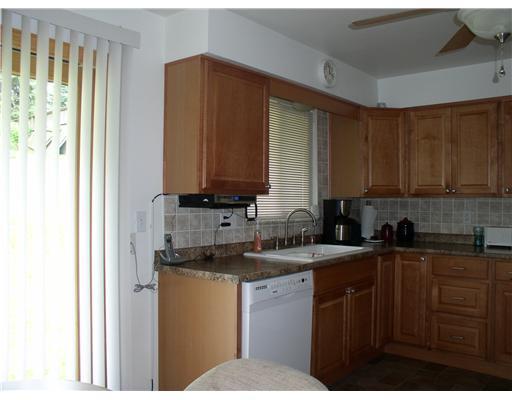 252 Reed Street Lower Burrell, PA 15068 - Photo 5 of 16 Kitchen.