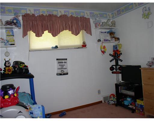 252 Reed Street Lower Burrell, PA 15068 - Photo 9 of 16 Bedroom.