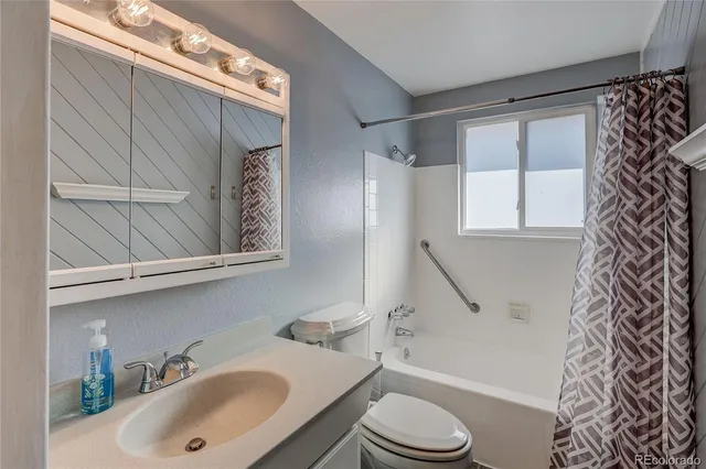 $564,999 | 4904 West 61st Drive, Arvada, CO 80003