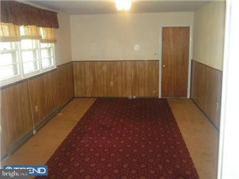 2370 Pennington Road Pennington, NJ 08534 - Photo 7 of 12 Family Room
