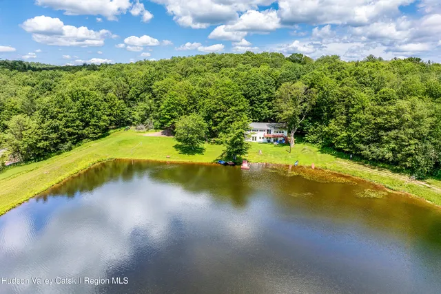 $845,000 | 361 Warren Road, Meredith, NY 13846