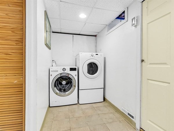 92 Acropolis Road Lowell, MA 01854 - Photo 16 of 23