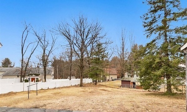 92 Acropolis Road Lowell, MA 01854 - Photo 20 of 23