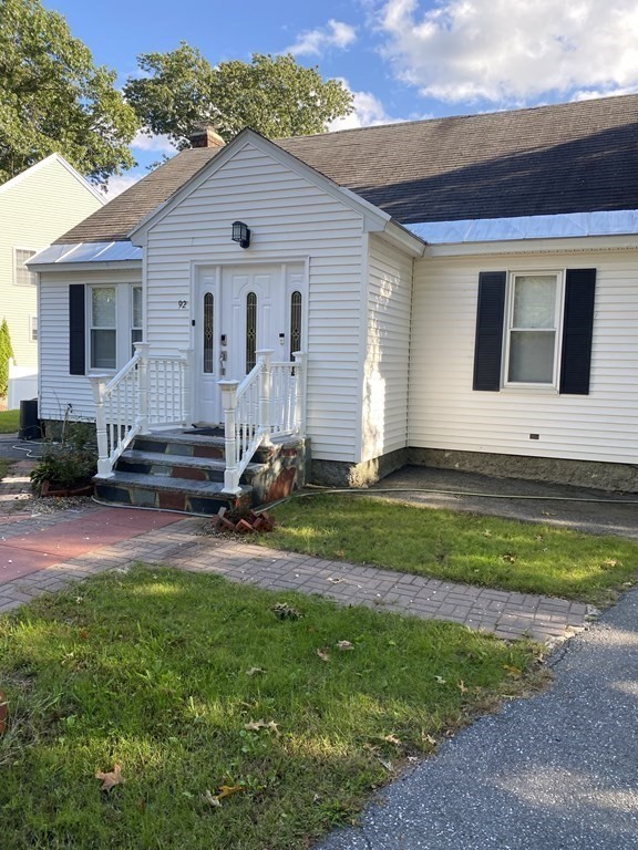 92 Acropolis Road Lowell, MA 01854 - Photo 2 of 23