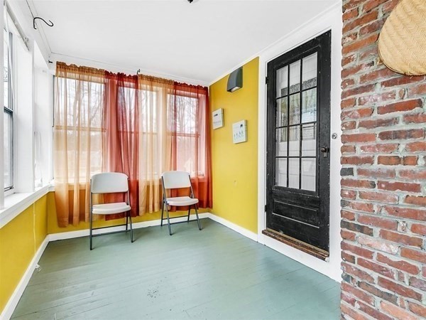 92 Acropolis Road Lowell, MA 01854 - Photo 8 of 23